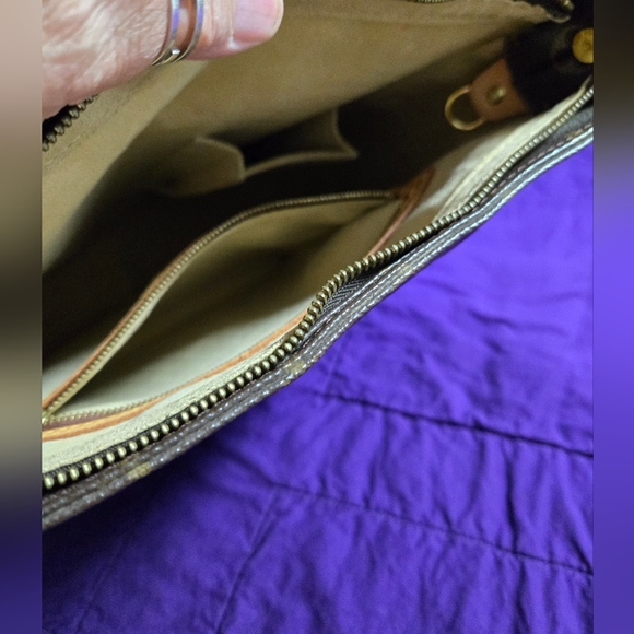 🧡💜 LOUIS VUITTON LOOPING GM MONOGRAM CANVAS SHOULDER BAG - Picture 11 of 14